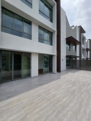 East Coast Avenue (D15), Terrace #606417821